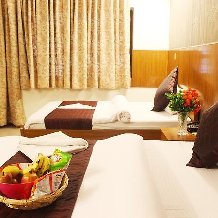 Hotel Delhi Marine Club C6 Vasant Kunj Nuova Delhi Esterno foto