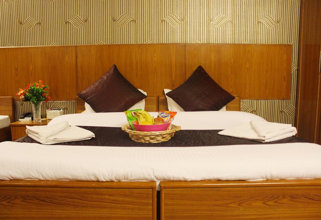 Hotel Delhi Marine Club C6 Vasant Kunj Nuova Delhi Esterno foto